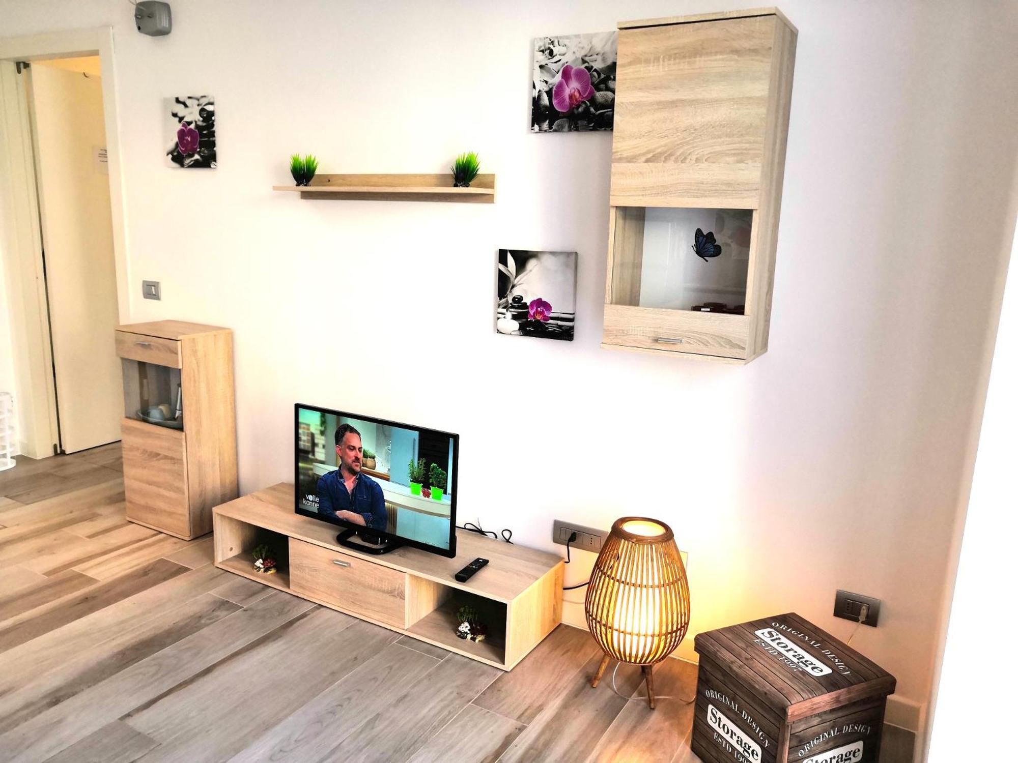 Butterfly Apt In Suna With Garage Verbania Kültér fotó